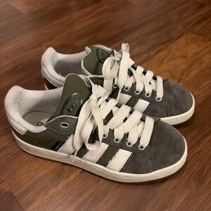 adidas Olive campus
